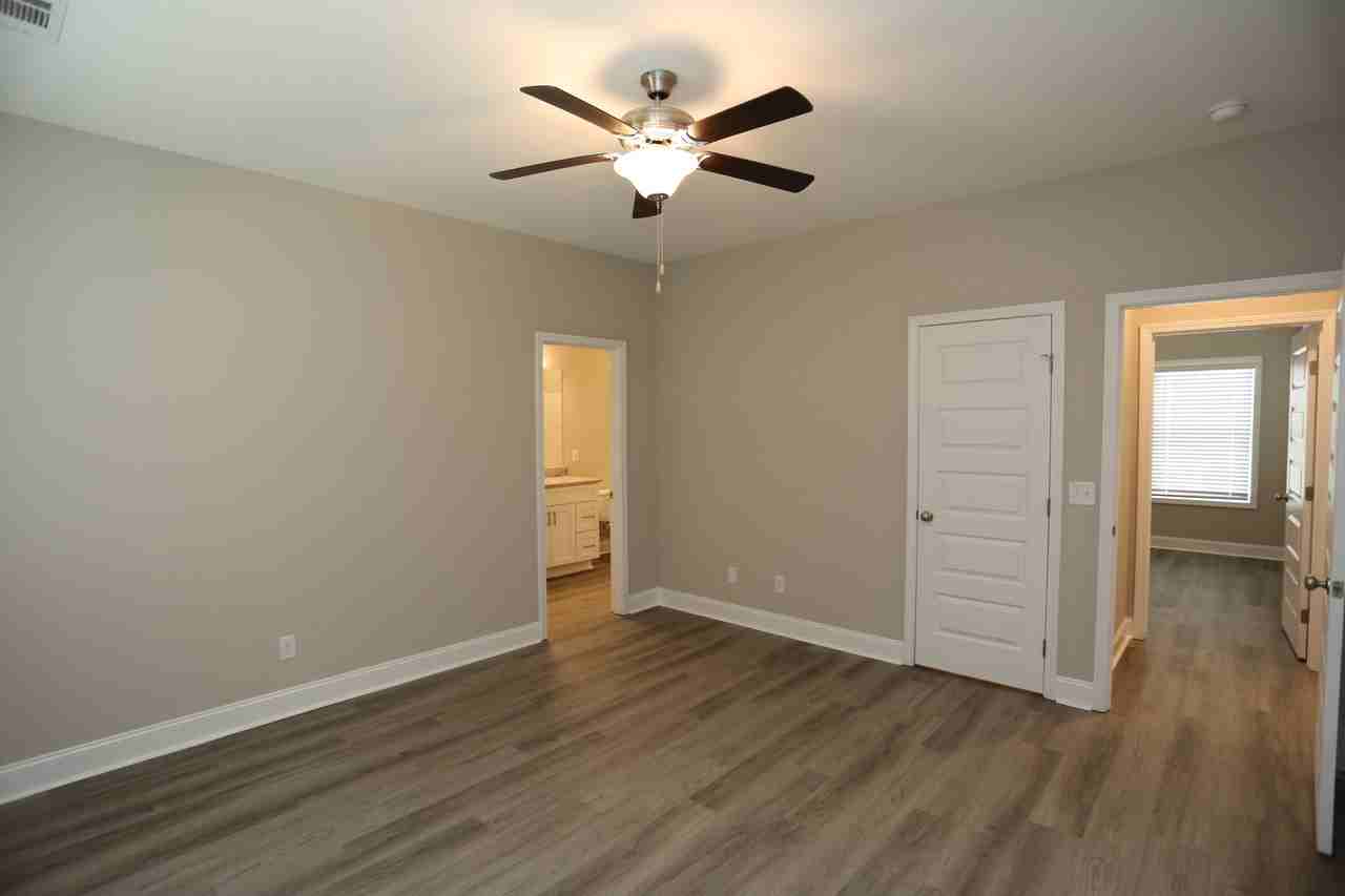 101 Soho Cir - Photo 7 of 15