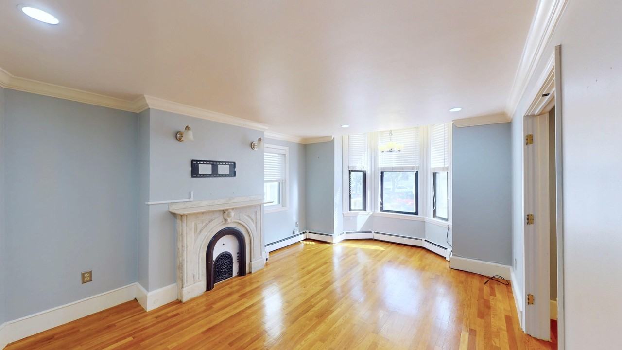 79 Thomas Park #4 - Photo 2 of 16