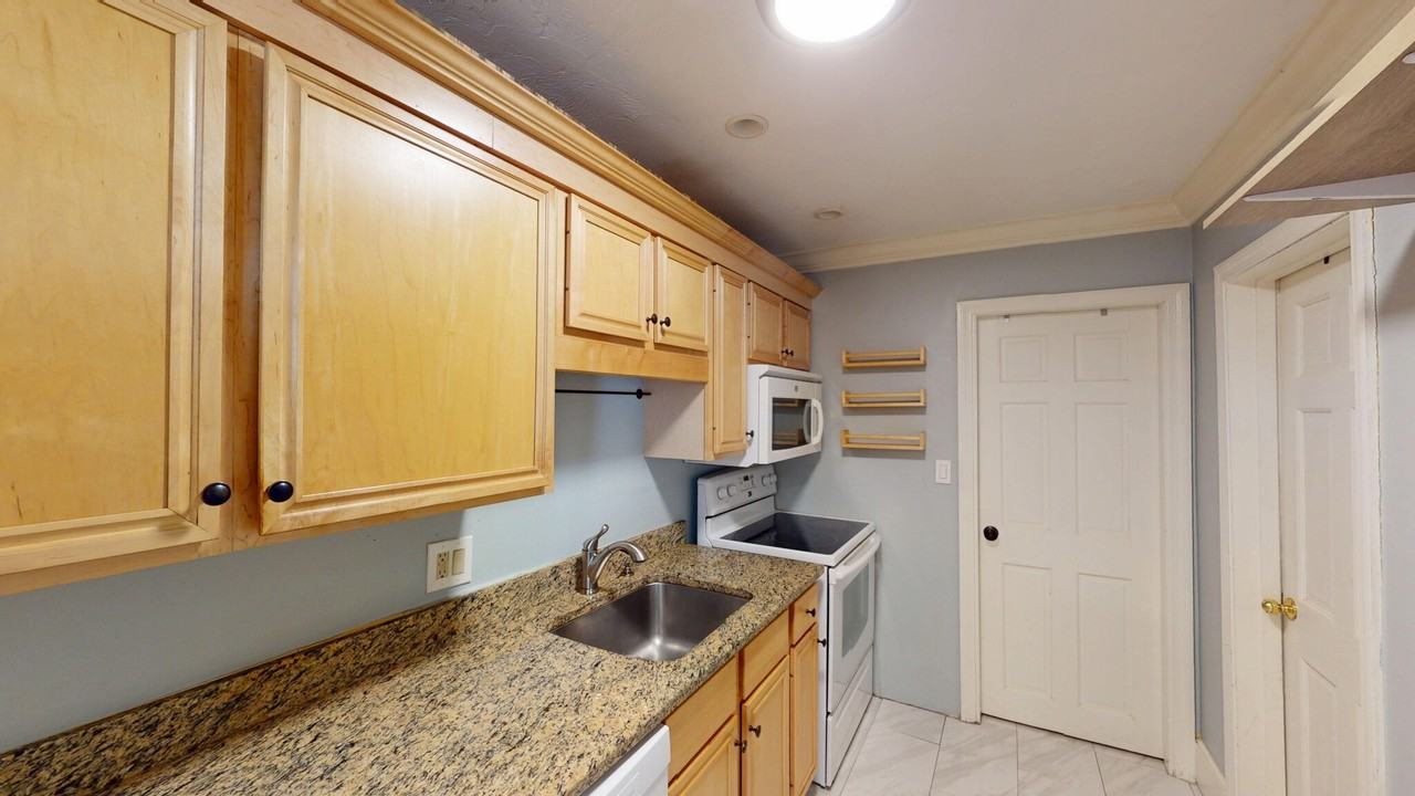 79 Thomas Park #4 - Photo 4 of 16