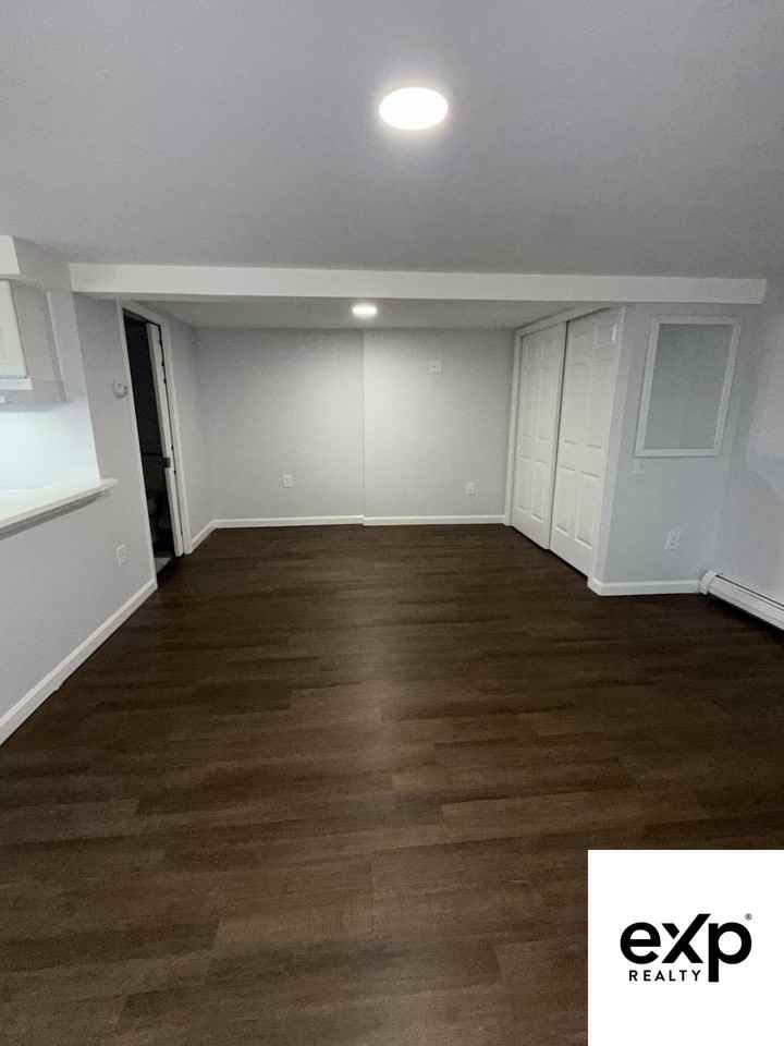 9 Avon Pl #1 - Photo 7 of 12