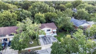 1549 Revere Cir - Photo 1 of 1