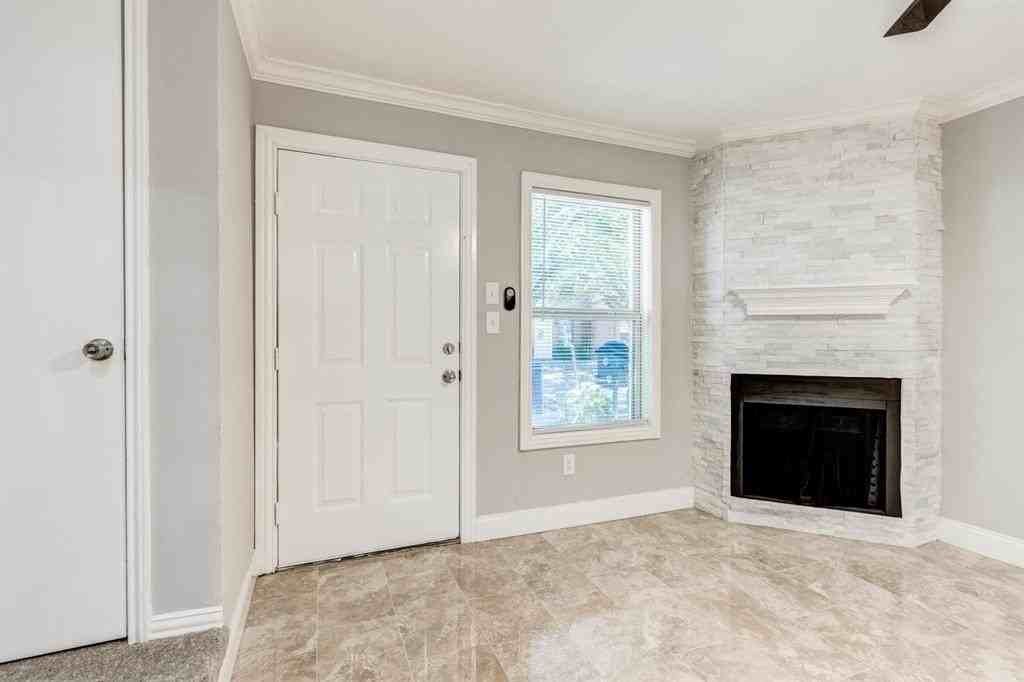 210 Rolston Rd #8 - Photo 4 of 24