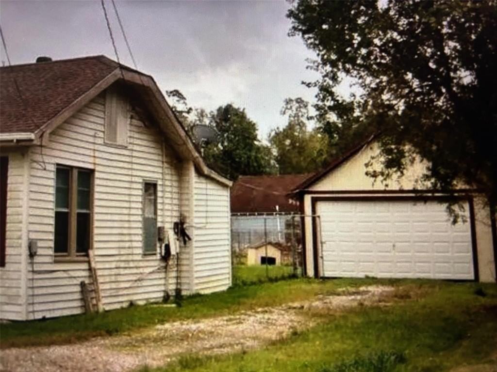 2385 Tyler St - Photo 2 of 4