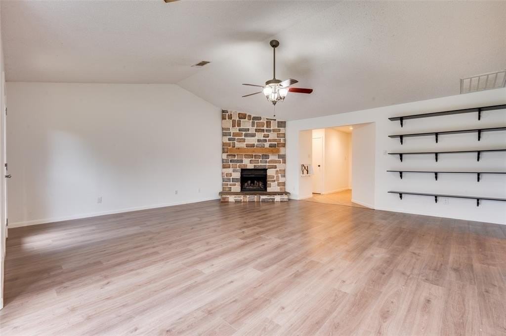 3620 Glenview Dr - Photo 3 of 25