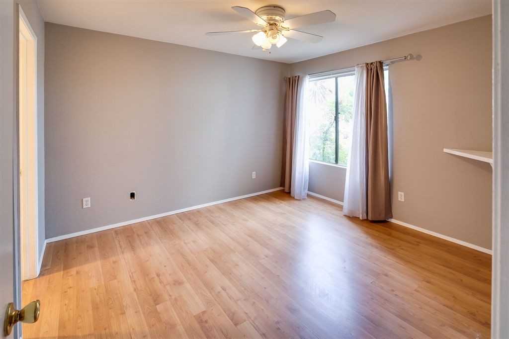 9439 Fairgrove Lane - Photo 5 of 13