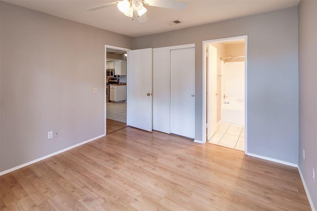 9439 Fairgrove Lane - Photo 6 of 13