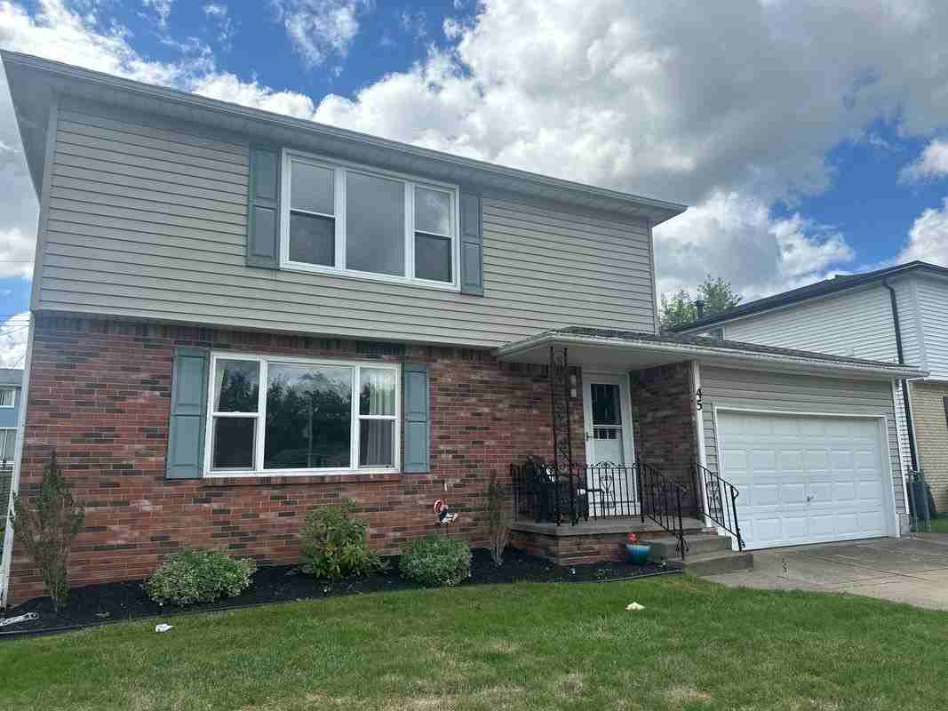 45 Lemans Dr - Photo 2 of 8