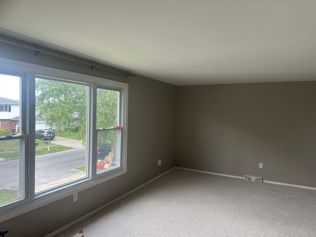 45 Lemans Dr - Photo 3 of 8