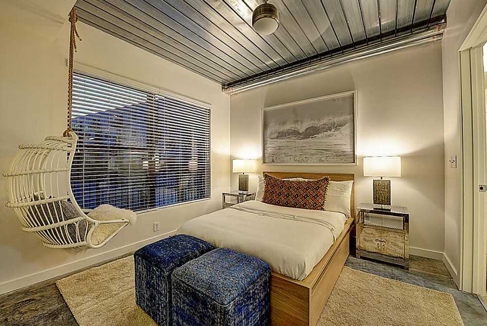 MAIN & - Photo 4 of 14