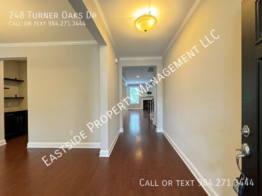 248 Turner Oaks Dr - Photo 2 of 31