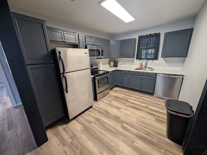 1404 Wood St - Photo 4 of 18