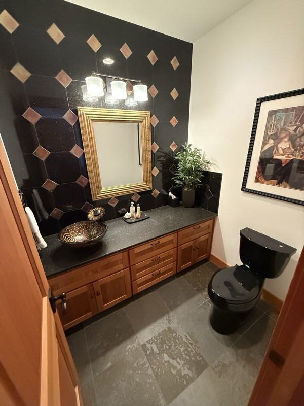 212 N Bay Ln - Photo 5 of 50