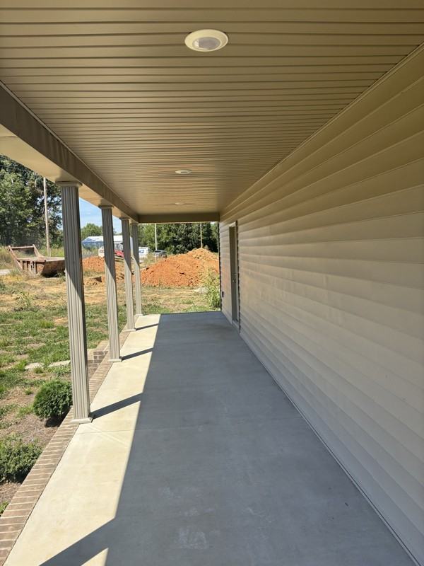 106 Apache Dr - Photo 3 of 13