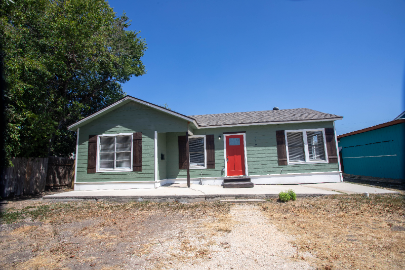 139 Wichita Ct - Photo 2 of 17