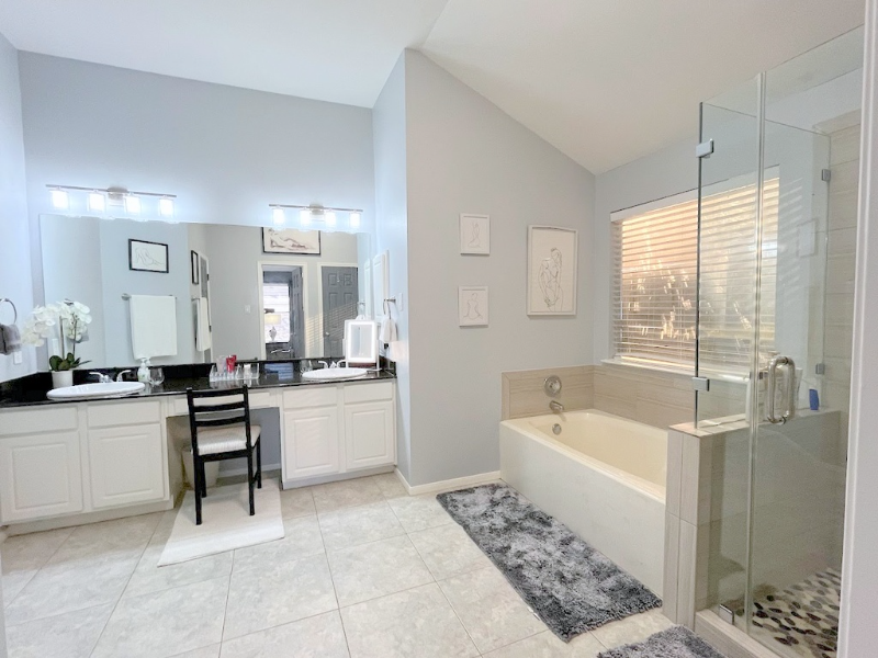 4315 Trailwood Dr - Photo 4 of 20