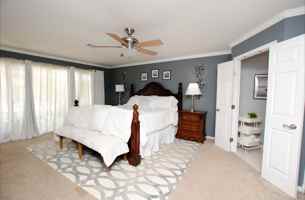 featured image of 719 Park Knoll Ln