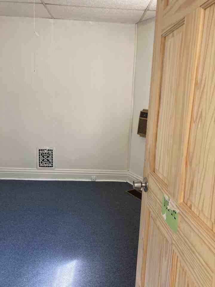 102 Domedion Ave #1stFL - Photo 3 of 8