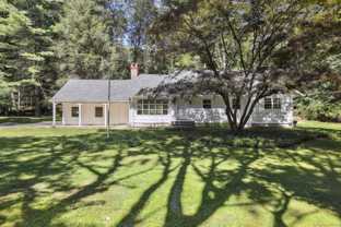 8 Fairview Ln - Photo 1 of 1