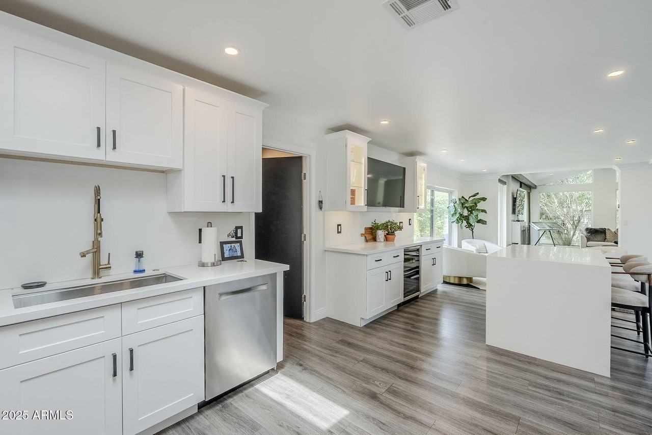 7322 E Sierra Vista Dr - Photo 7 of 50