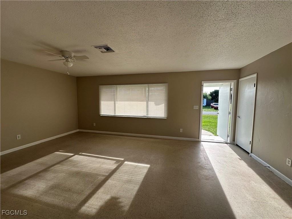 315 Rushmore Ave N - Photo 2 of 16