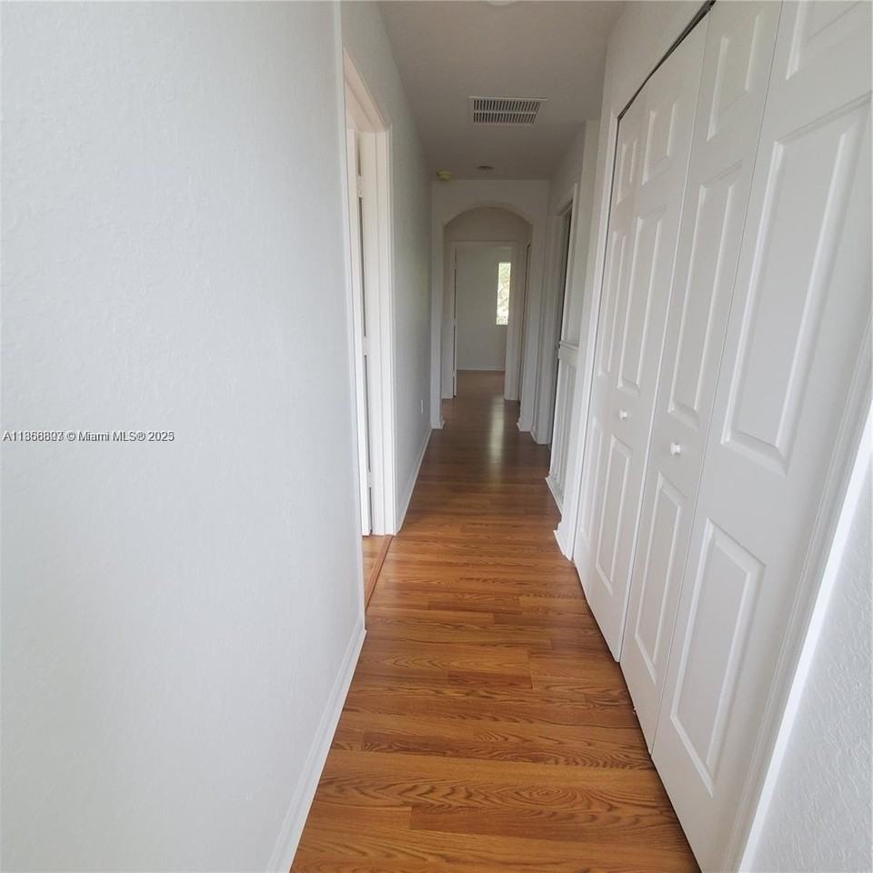 2621 Se 15th Pl #187 - Photo 7 of 19