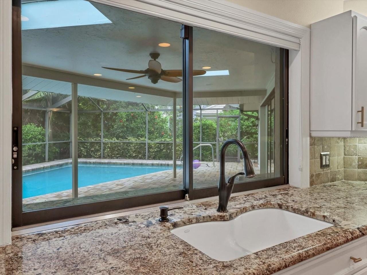 1612 Pine Harrier Cir - Photo 3 of 23