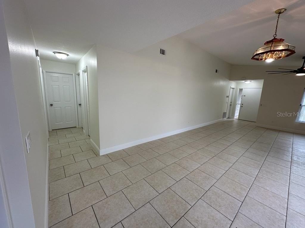 7920 Winter Song Dr - Photo 4 of 12