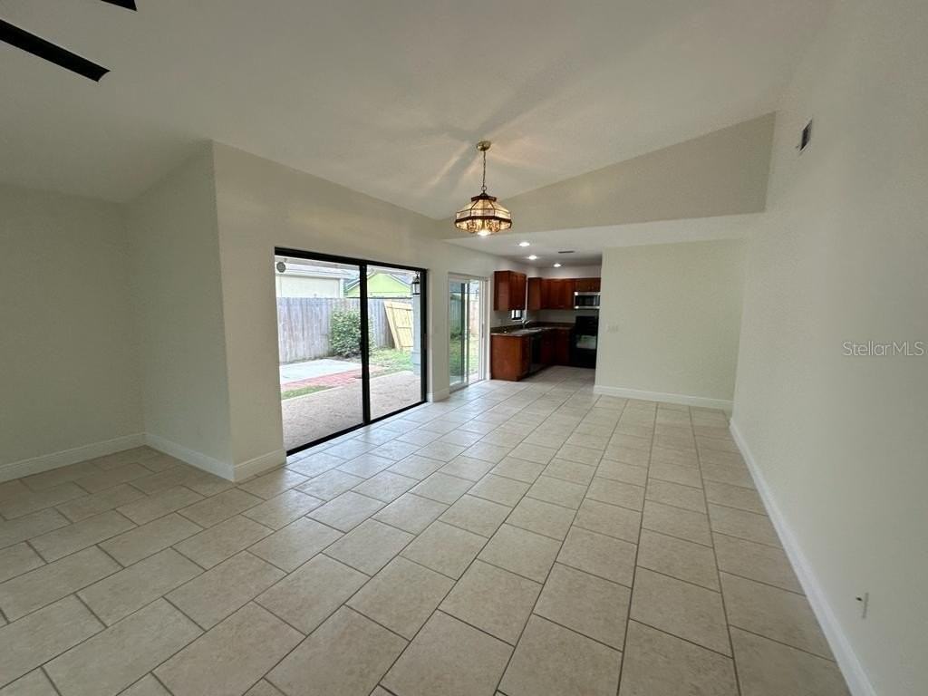 7920 Winter Song Dr - Photo 5 of 12