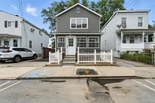 61 Howard St - Photo 1 of 1