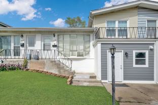 8820 Robin Dr - Photo 1 of 1