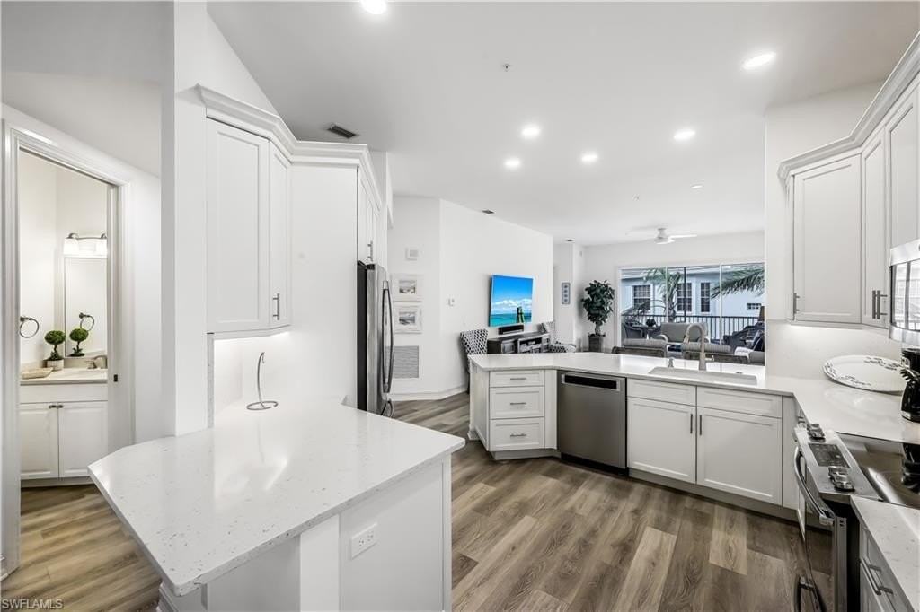 837 Sailaway Ln #204 - Photo 6 of 18