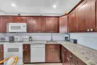 9278 Vista Del Lago #F - Photo 1 of 1