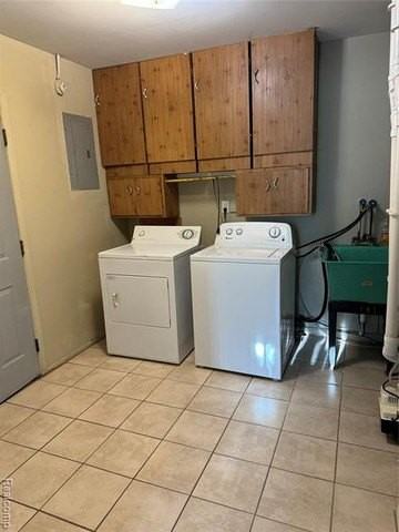 29045 Howard Ave - Photo 3 of 10