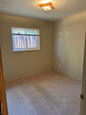 29045 Howard Ave - Photo 7 of 10