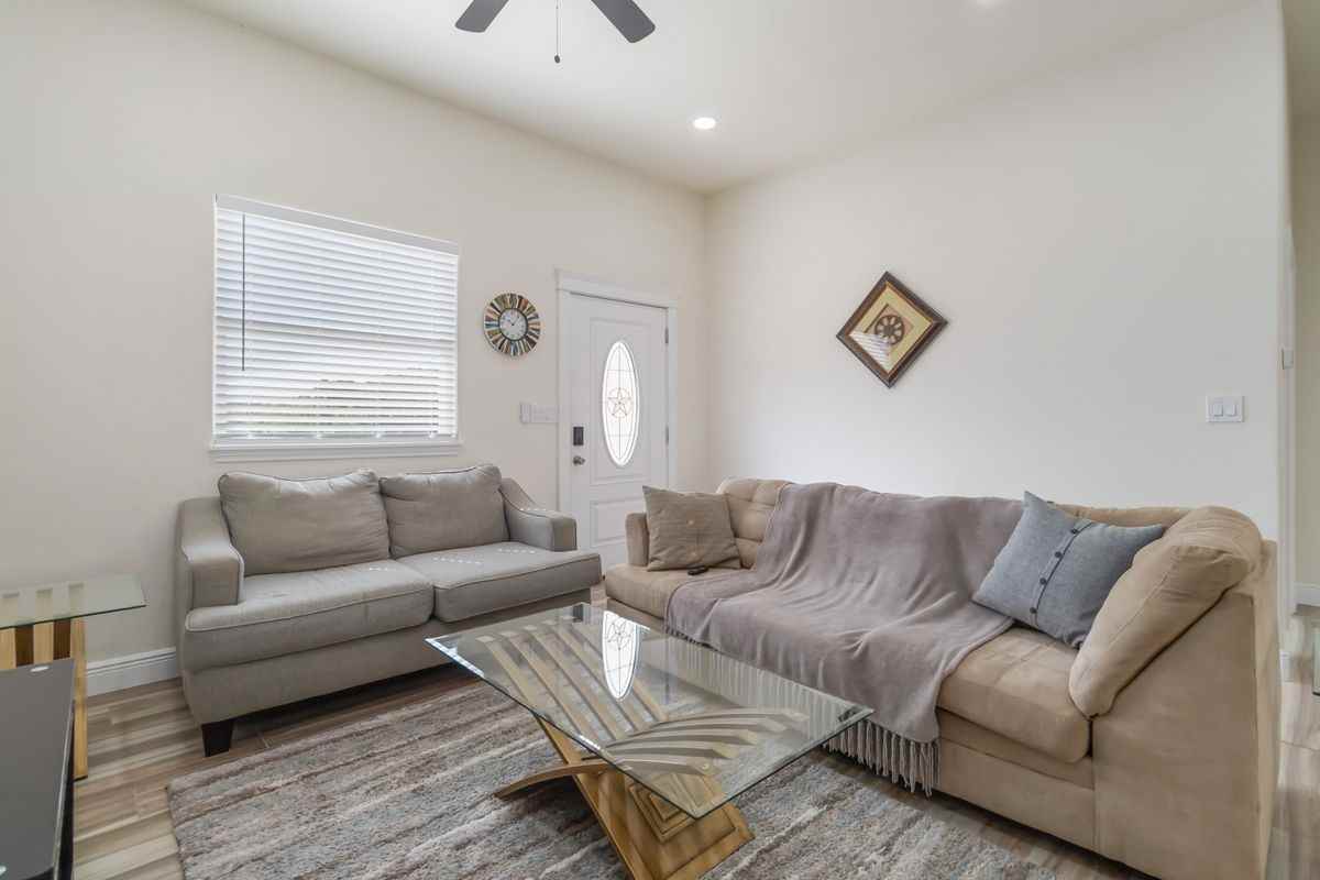 567 Hummingbird Hl - Photo 5 of 29