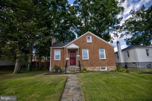 2708 Oakley Ave - Photo 1 of 1
