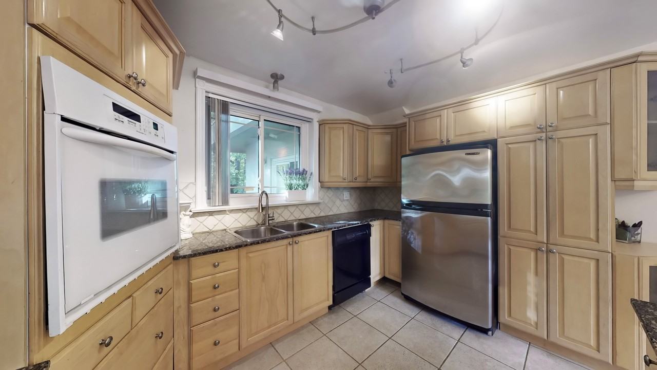 Silvergrove Rd & Bannatyne Dr - Photo 2 of 13