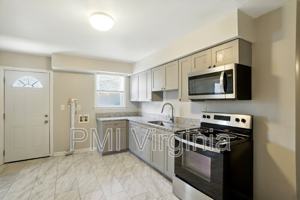 featured image of 3237 Verdun Ave #A