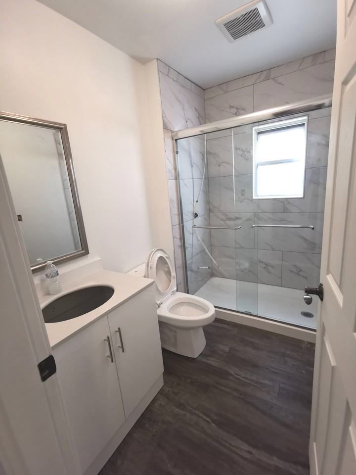 4902 Victoria Drive - Photo 3 of 9