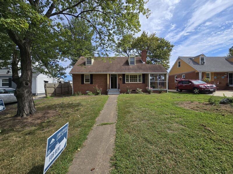 6012 Mann Ave - Photo 5 of 32