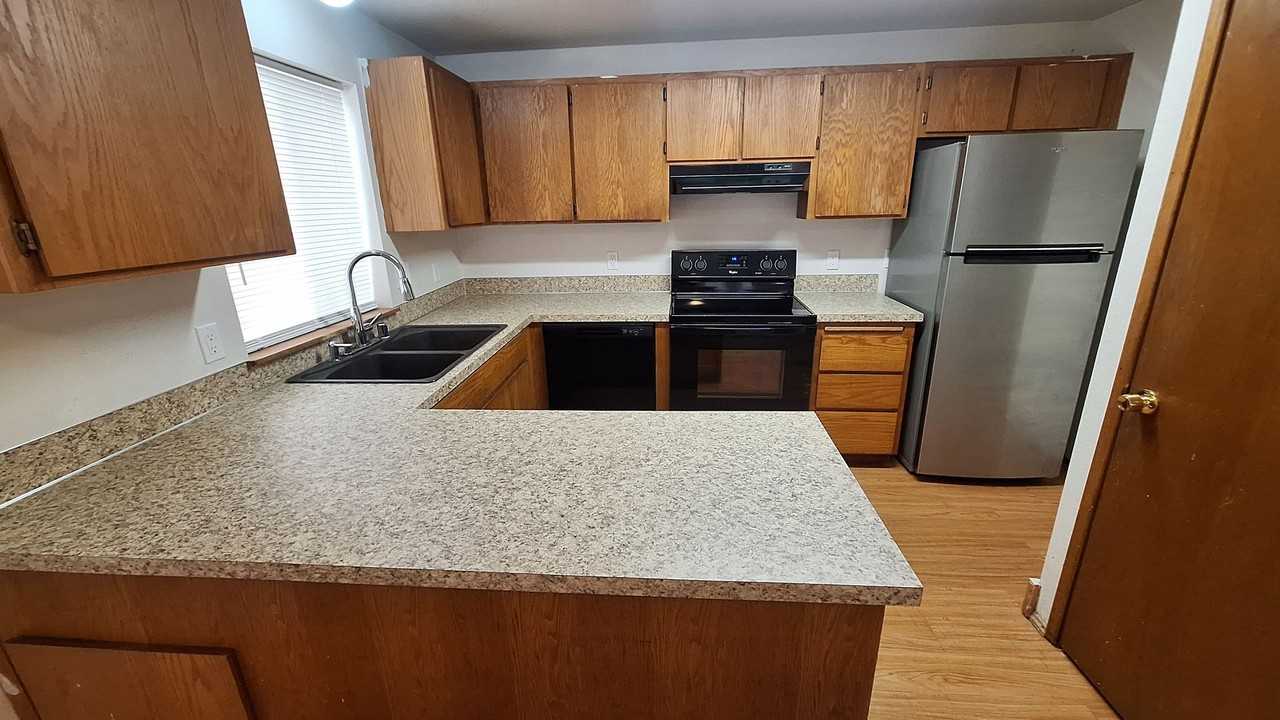 9102 11th Pl W - Photo 2 of 9