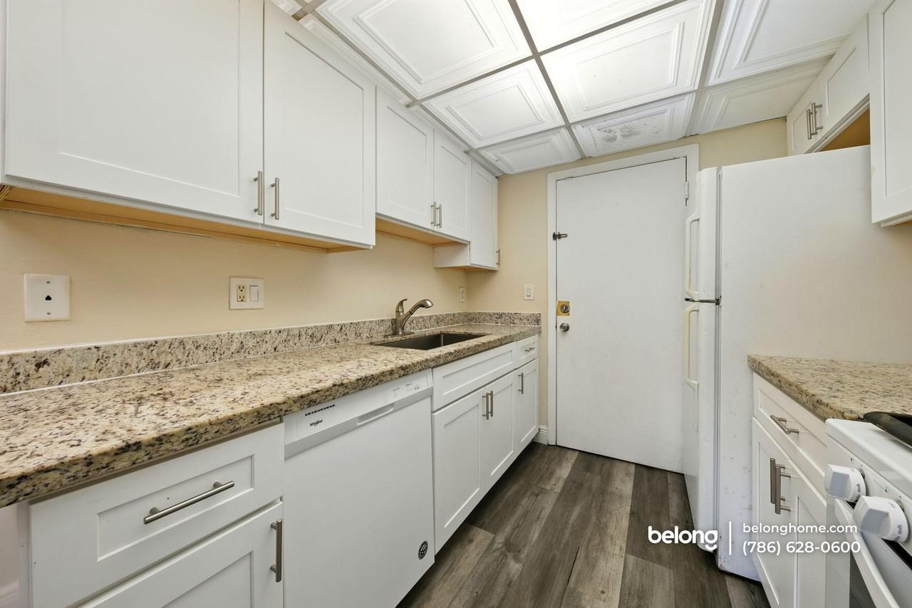 17901 Northwest 68th Avenue #T206 - Photo 5 of 24