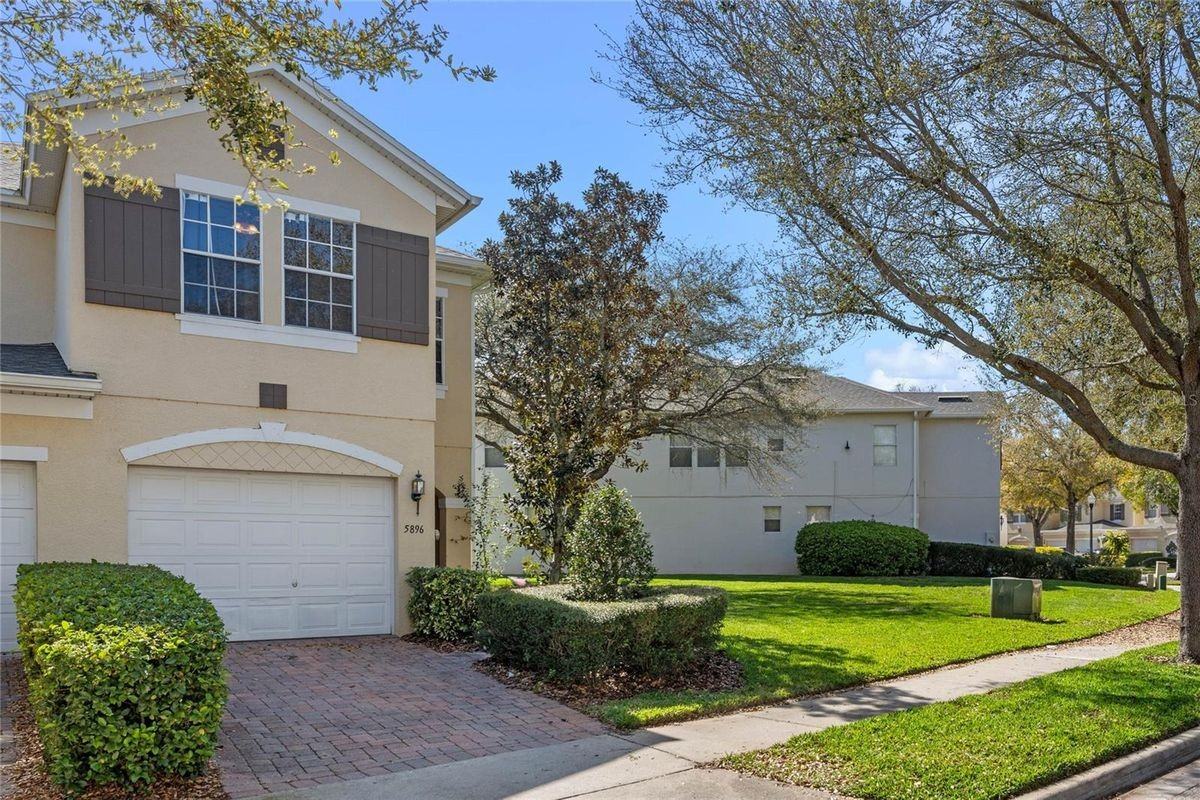 5896 Strada Capri Way - Photo 3 of 9