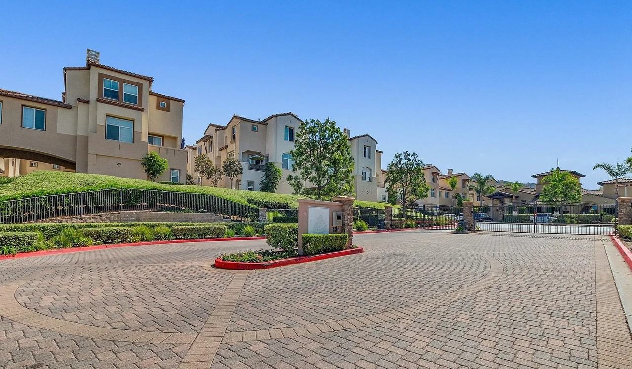 443 Almond Rd #1 - Photo 2 of 23