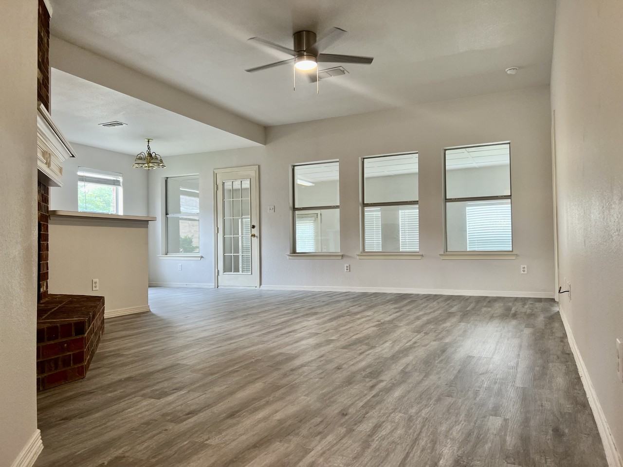 1529 Creekstone Ct #NA - Photo 2 of 12