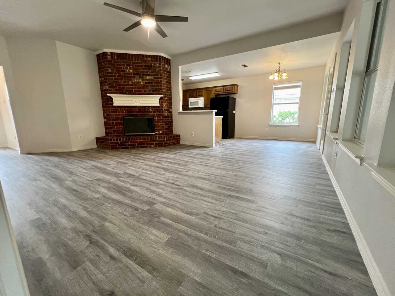 1529 Creekstone Ct #NA - Photo 3 of 12