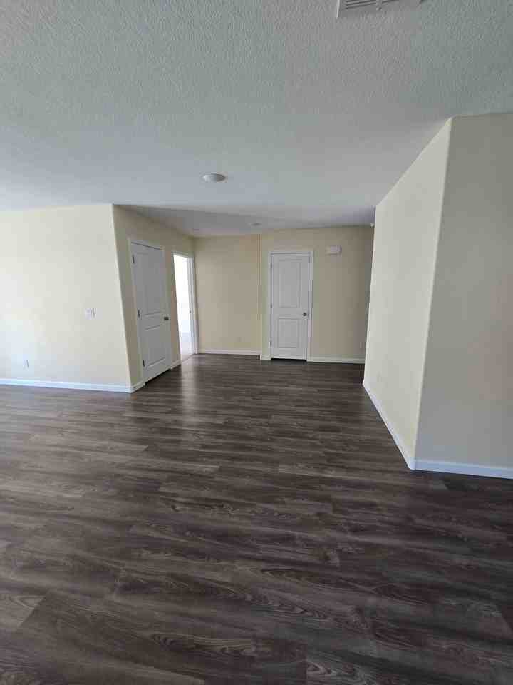 2384 Tapatio Dr #NA - Photo 6 of 24
