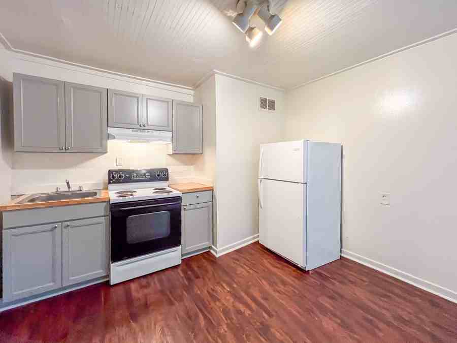 1416 Minefee St #NA - Photo 2 of 15