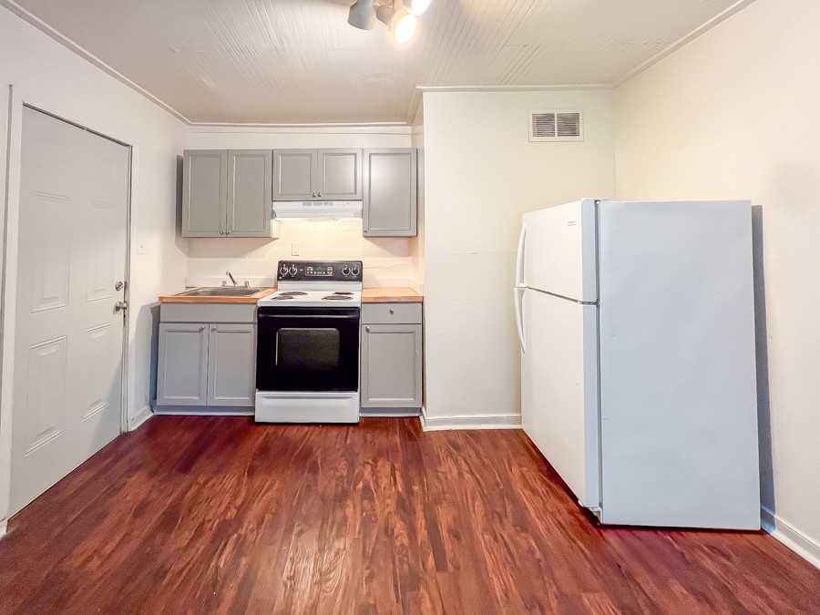 1416 Minefee St #NA - Photo 4 of 15