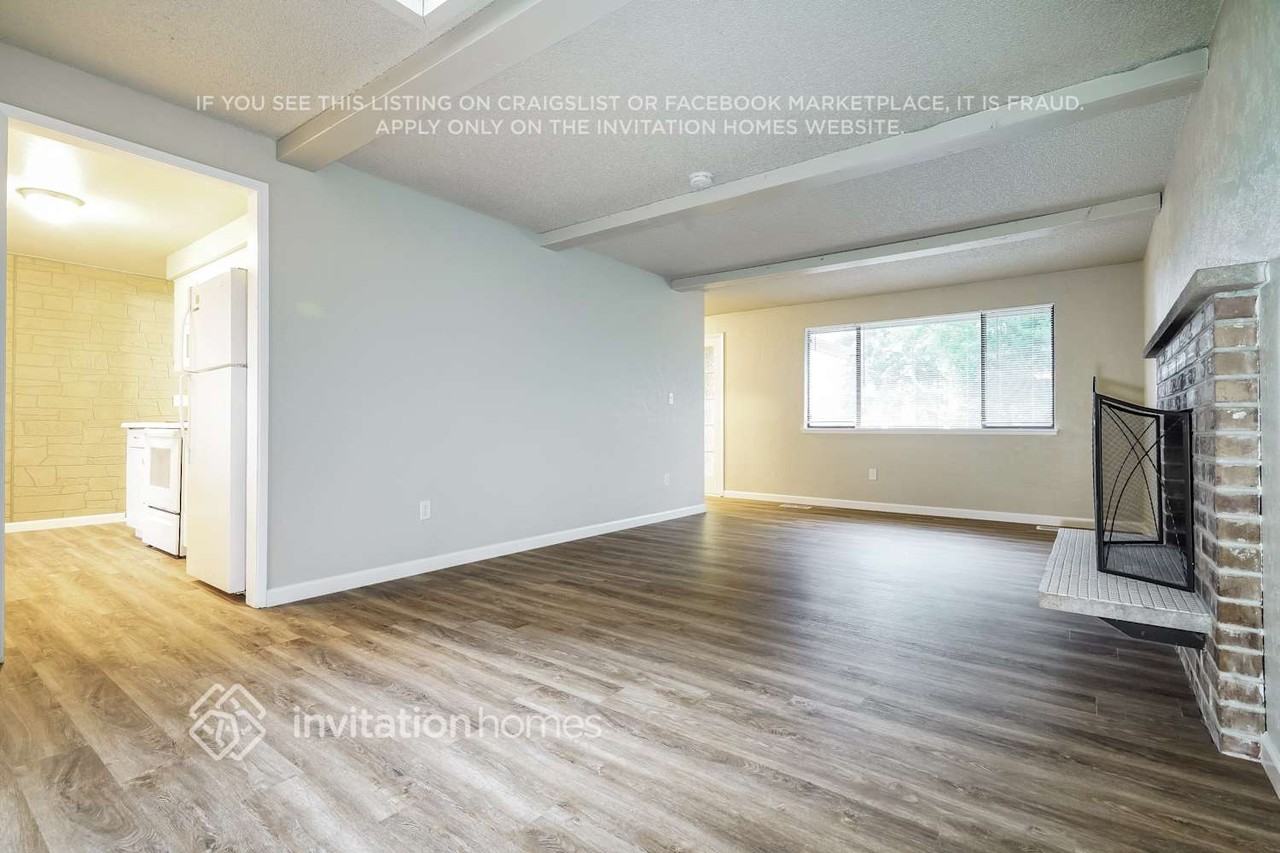 14719 104th Avenue East - Photo 4 of 16